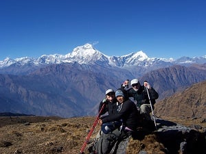 A new mountain guide and her clients. (EWN ())
